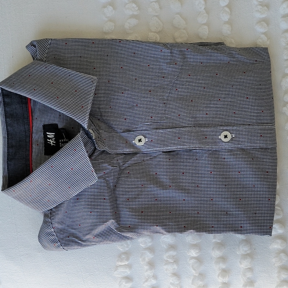 H&M button down shirt